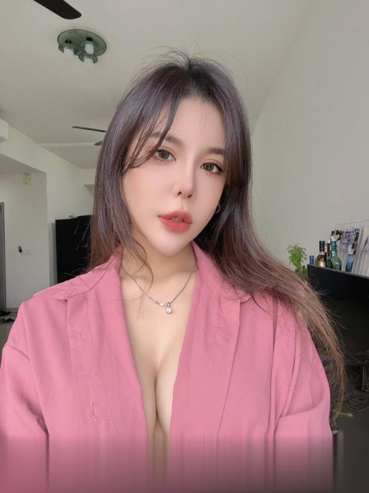 广东-深圳大奶网红脸.骚妇