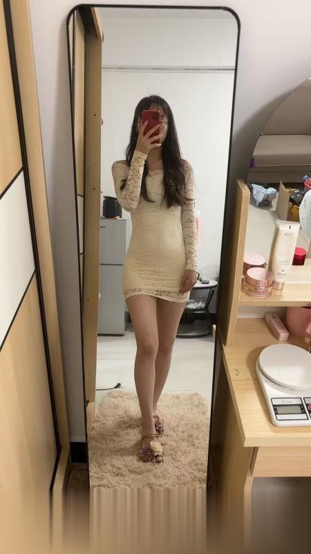 广东东莞虎门乐乐身材苗条，腿细又长年轻的妹子