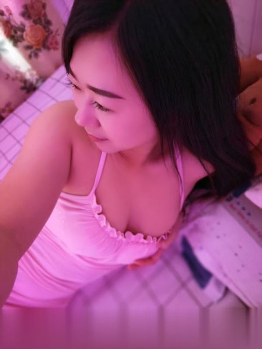 江苏南京小骚珍珍美艳小少妇，丰润热辣