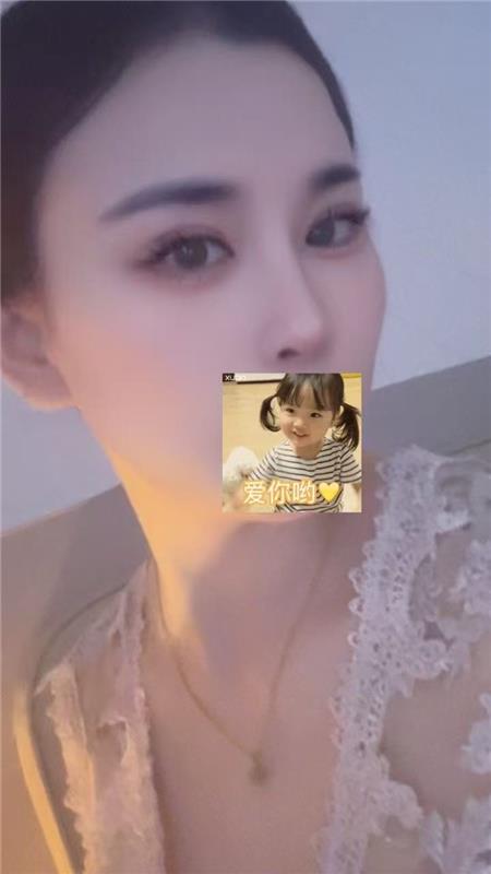 杭州特色喷水妹子