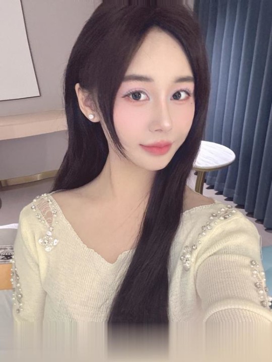 广东-深圳美女鲍鱼小结巴.