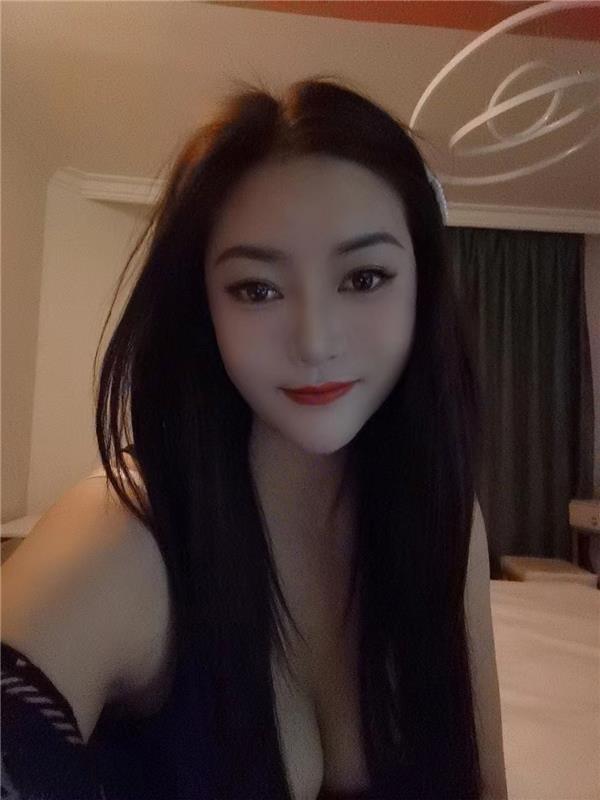 云南-昆明丰乳肥臀气质御姐