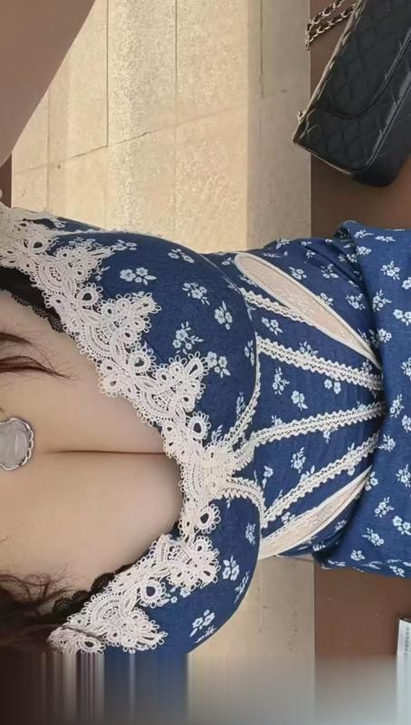 山东-青岛大胸妹子..