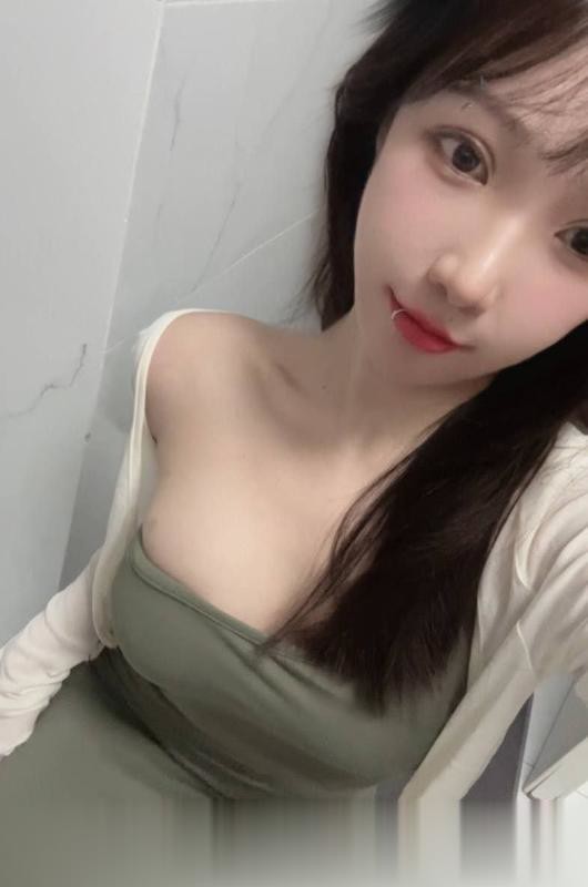 湖南-长沙少妇感大胸丰臀老师