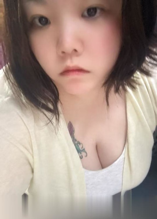 上海浦东大奶年轻小坦克老师