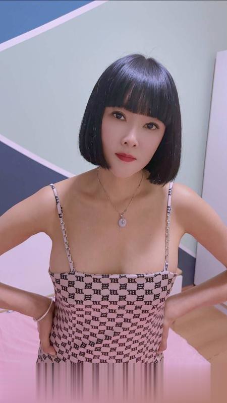 四川-成都成华短发少妇轩轩姐论坛看到的一个少妇