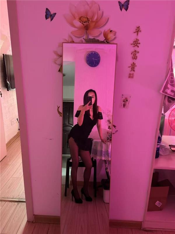 南京丁家庄黑丝爆乳姐姐