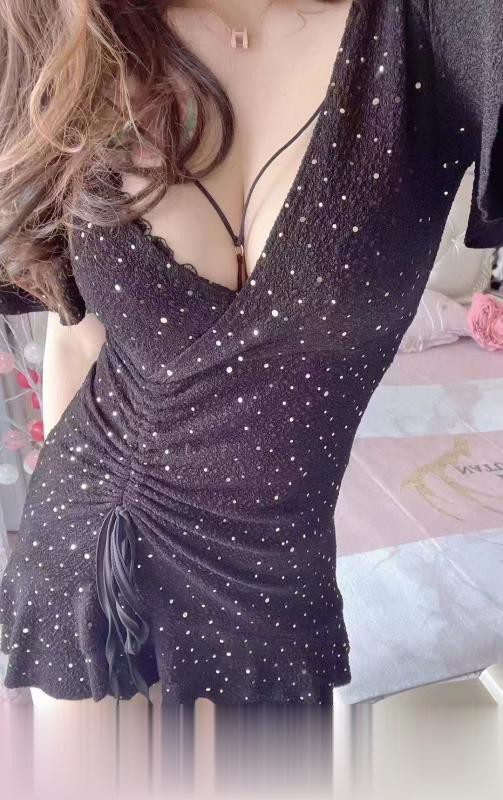 广东-深圳罗湖巨乳怪兽御姐