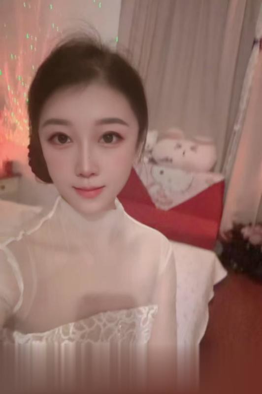 湖北-武汉光谷修车小仙女.