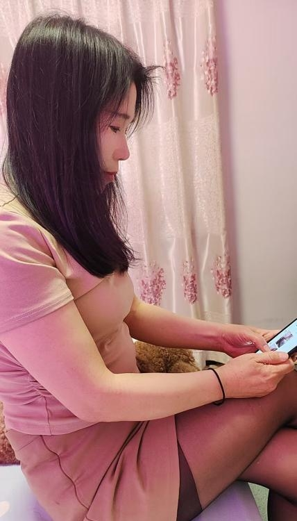 滨海新区塘沽长腿丝袜熟女