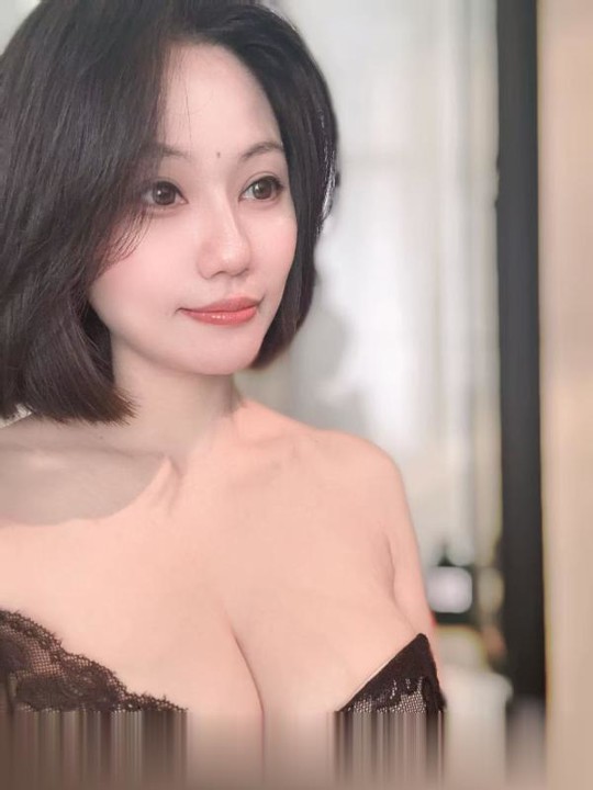 上海长宁大胸面条骚女小美女身材超好