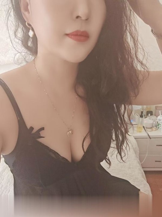 贵州-贵阳花果园奶香人妻可儿