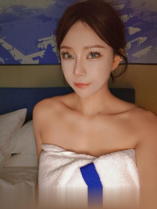 陕西-西安短发少女翻云覆雨