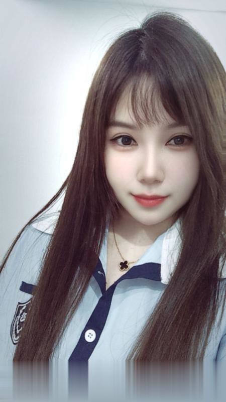 江苏-无锡惠山绮梦..穿着jk制服丝袜，颜值可以。微胖胸够大