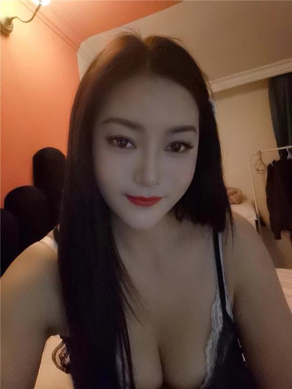 云南-昆明丰乳肥臀气质御姐