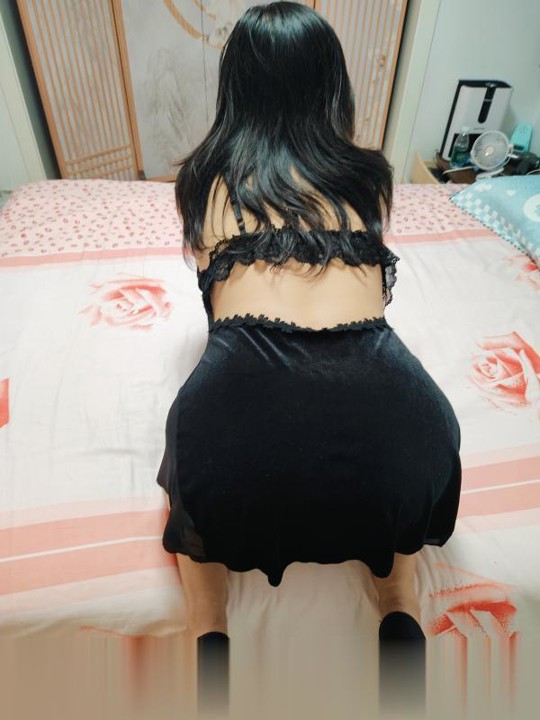 上海-徐汇性感肥B熟女老师丰满肥臀熟女姐姐