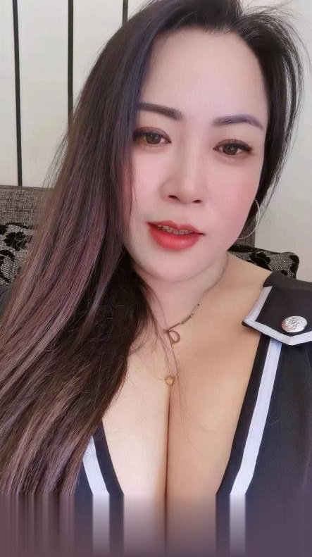河南-郑州万达广场风骚御姐