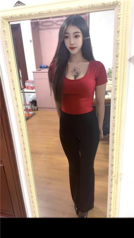 天津-南开分享一个模特身材的年轻妹子，巨骚