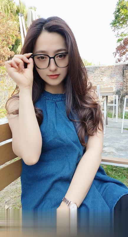 广东-广州越秀熟女眼镜姐姐