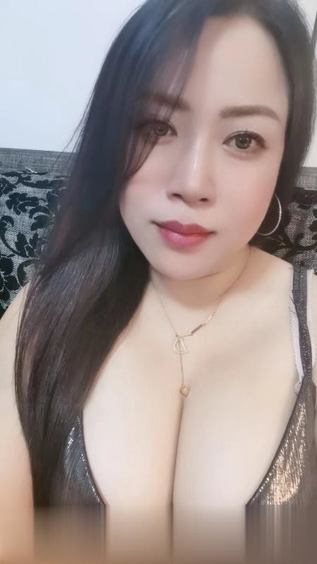 天津西青区巨乳女神