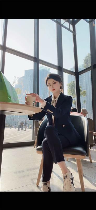 上海虹口女友感满分瑜伽老师